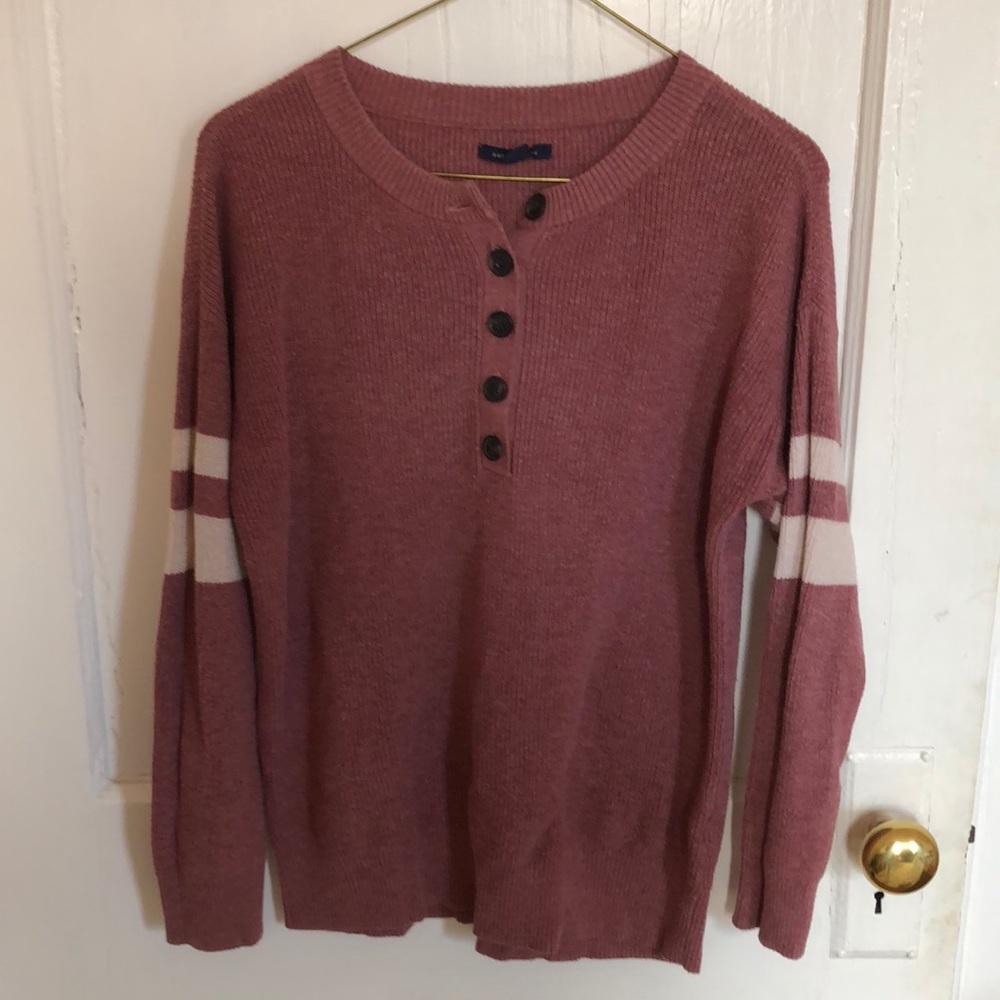 Comfy American Eagle Henley!